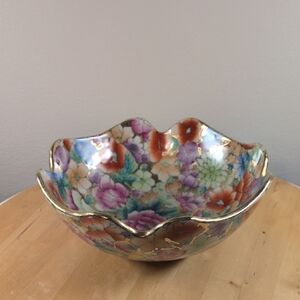 Elegant Floral Ceramic Bowl with Gold Accents